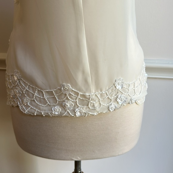 Piperlime Sheer White Beaded Top Blouse Scoop Neck Short Sleeve Size Small EUC - Picture 6 of 9